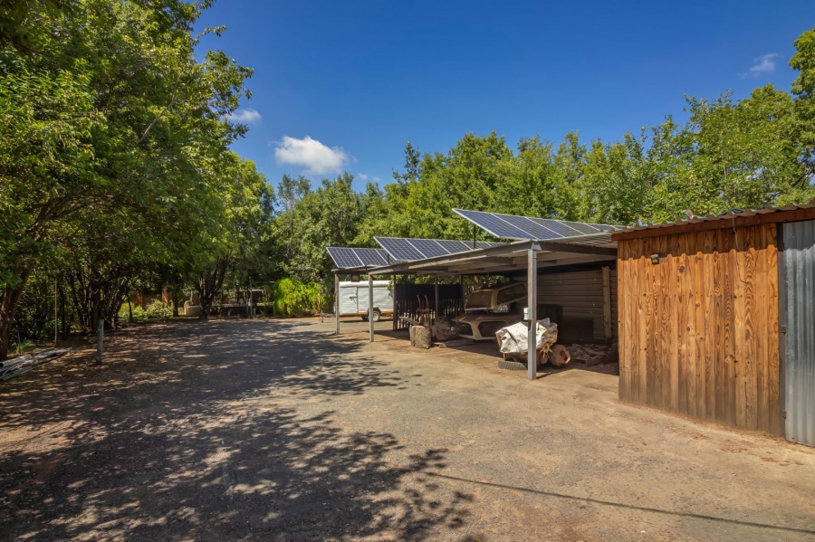 4 Bedroom Property for Sale in Wilgenhof Free State